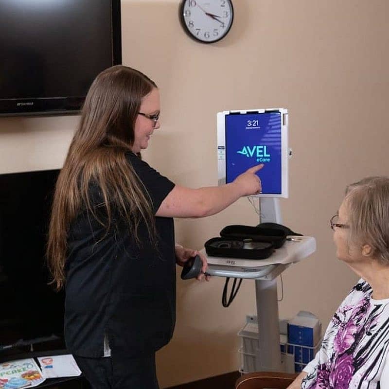 Health care provider using telemedicine in nursing home